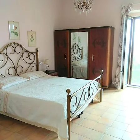 Holiday home Vacanze Nel Parco Nazionale Del Cilento Stella Cilento